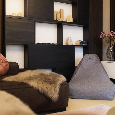 Rose Luxury Apartment & 24H Self Check-In With Private Parking بانْشكا بيشتريتْسا المظهر الخارجي الصورة